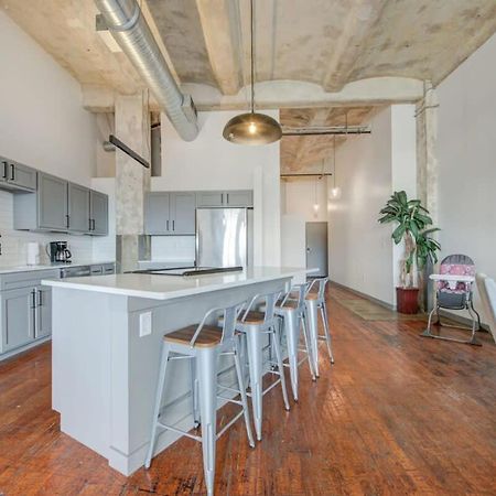 2Br 2Ba Spacious Historic Loft With Gym By Envitae Kansas City Ngoại thất bức ảnh