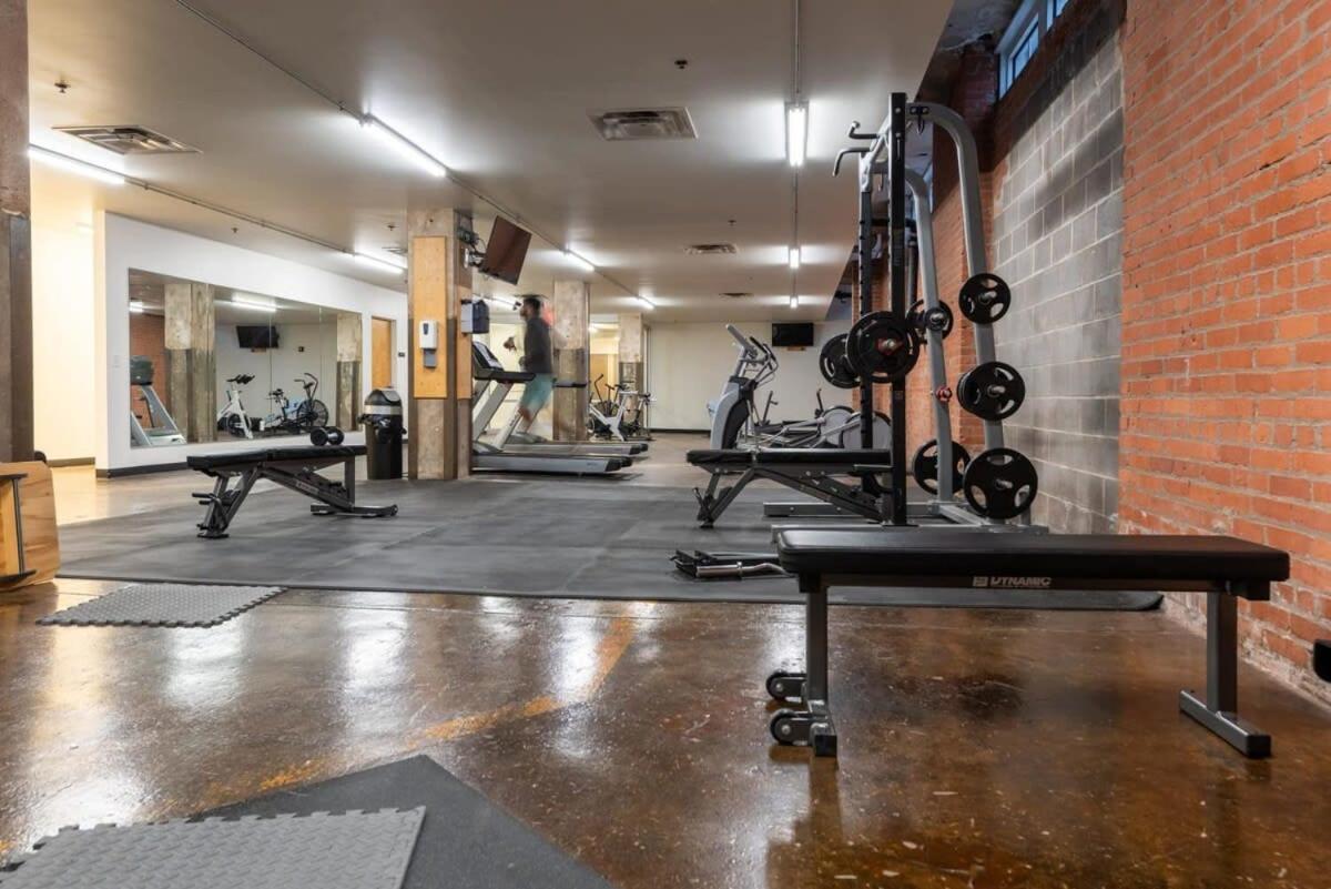 2Br 2Ba Spacious Historic Loft With Gym By Envitae Kansas City Ngoại thất bức ảnh