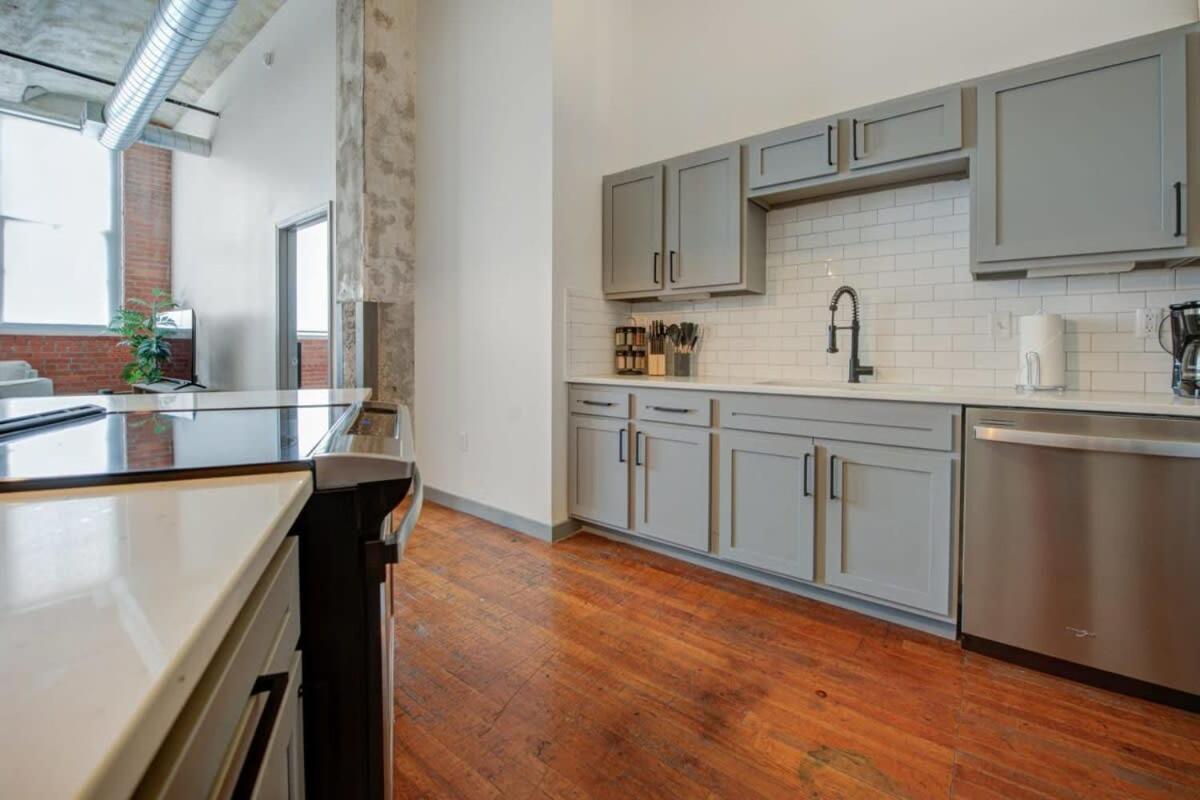 2Br 2Ba Spacious Historic Loft With Gym By Envitae Kansas City Ngoại thất bức ảnh