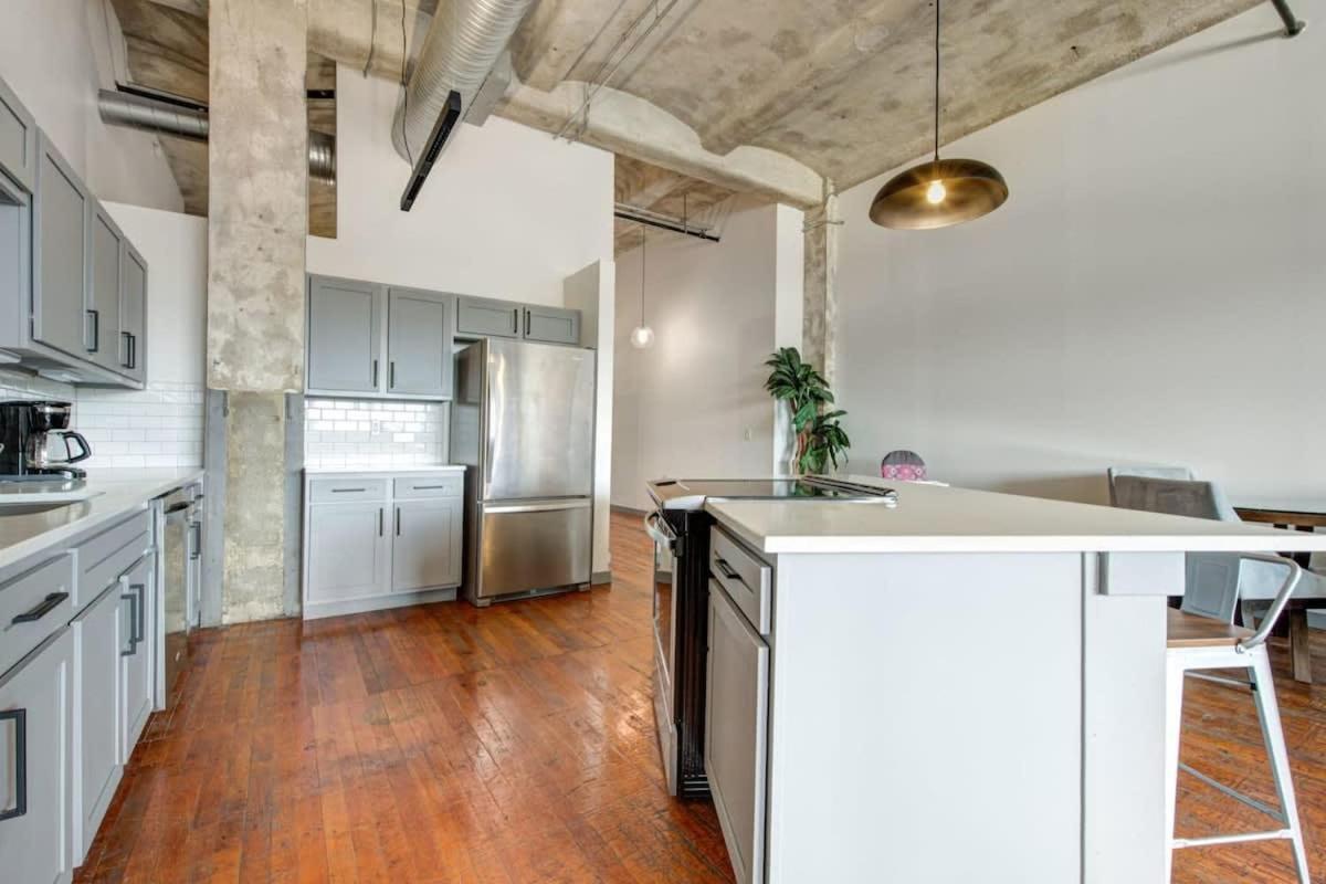 2Br 2Ba Spacious Historic Loft With Gym By Envitae Kansas City Ngoại thất bức ảnh